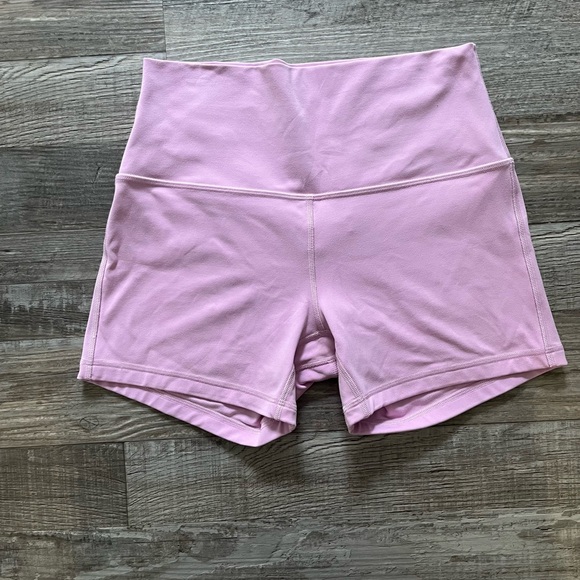 lululemon athletica Light Purple High-Waisted Shorts - Picture 1 of 3